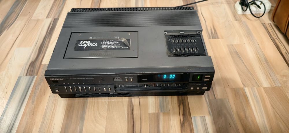 Video Cassette Recorder VHS Panasonic VCR vhs