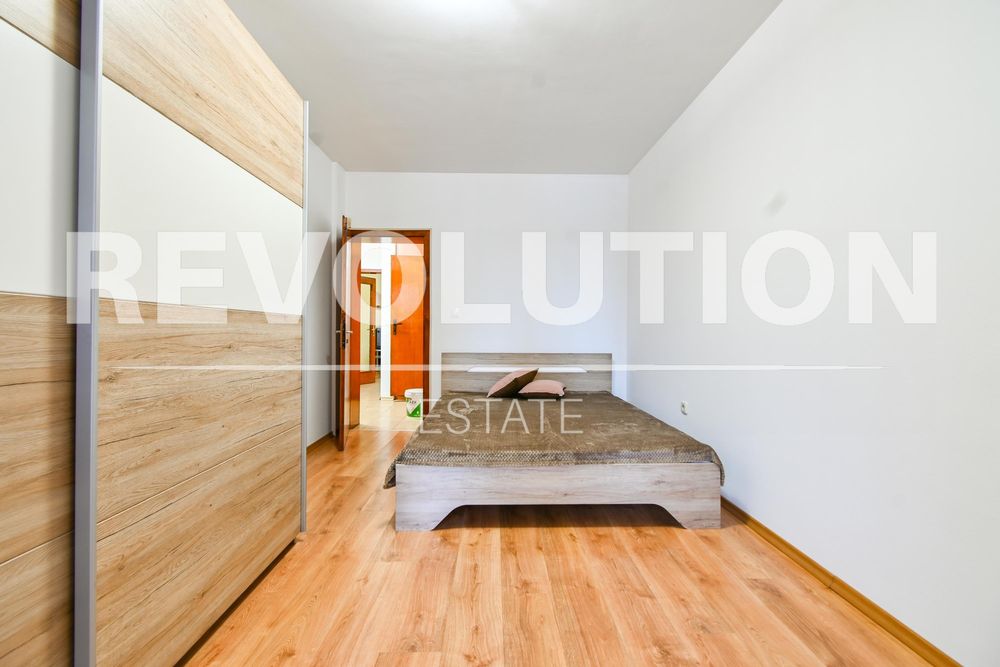 Дава се под наем Тристаен апартамент в София, Борово - 85 кв.м за 700 € - Снимка #3