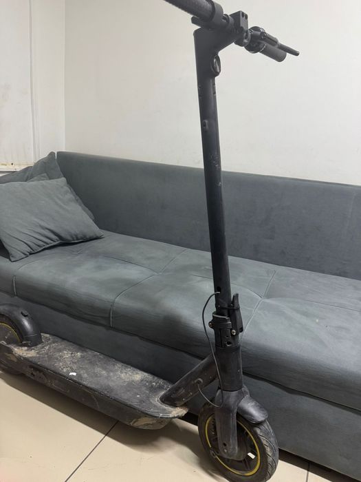 Электросамокат Xiaomi M365 /pro