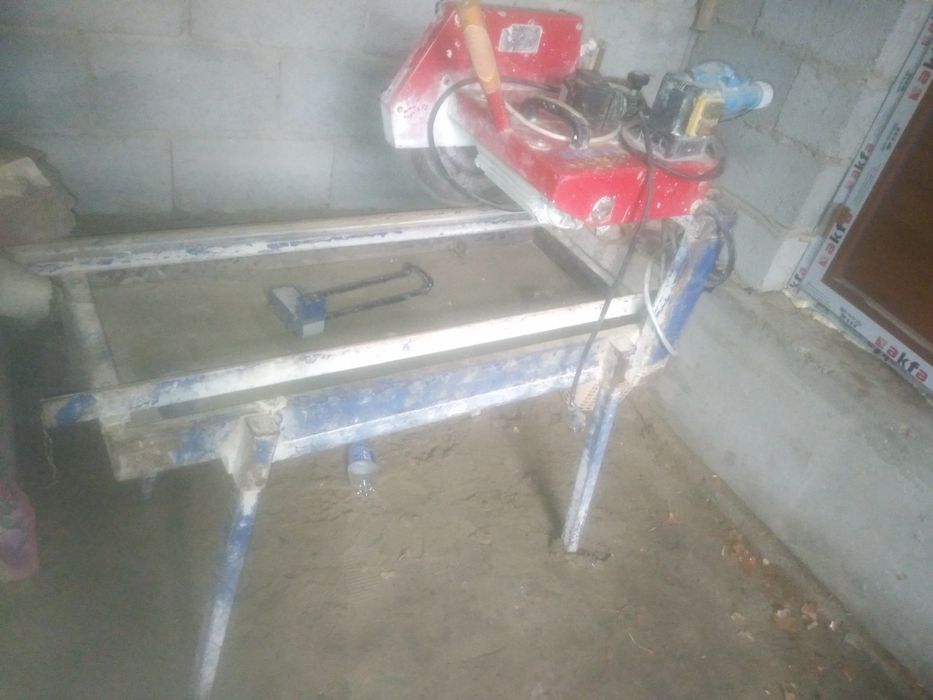 Kafil stanok mramir . Mramir tog‘ toshlarini kesadigan stanok sotiladi