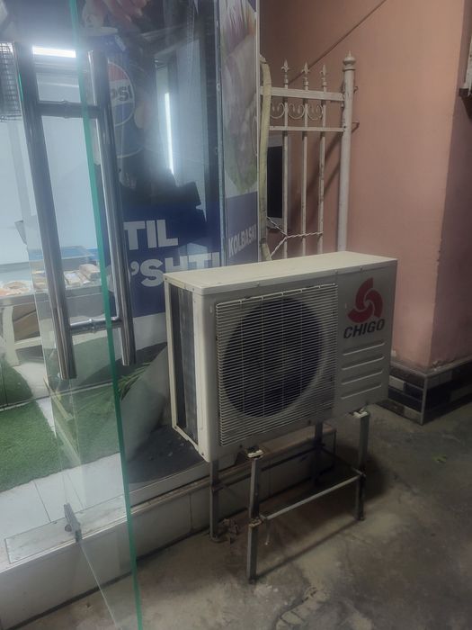 Xoladilnik vitirina kassoblar varestoran uchun