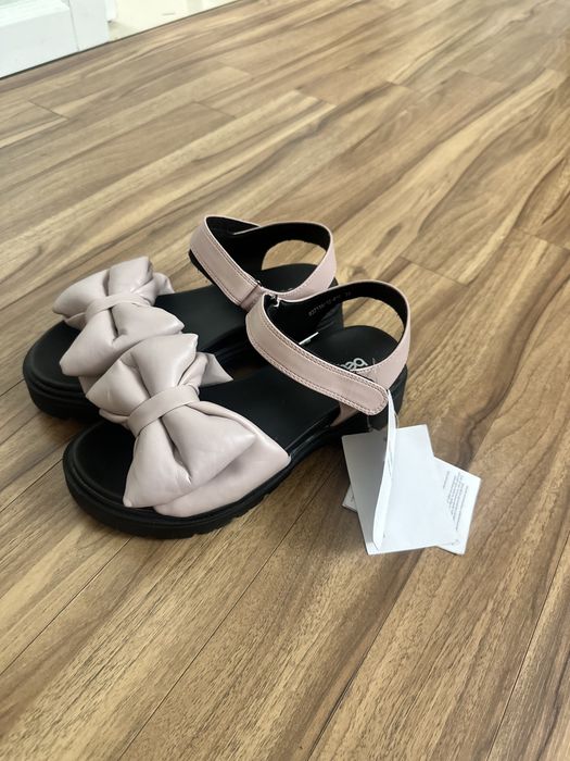 Обувь для девочки