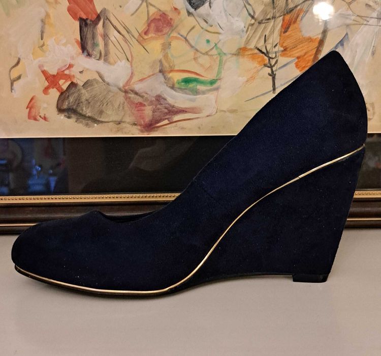 Разгрузка гардероба