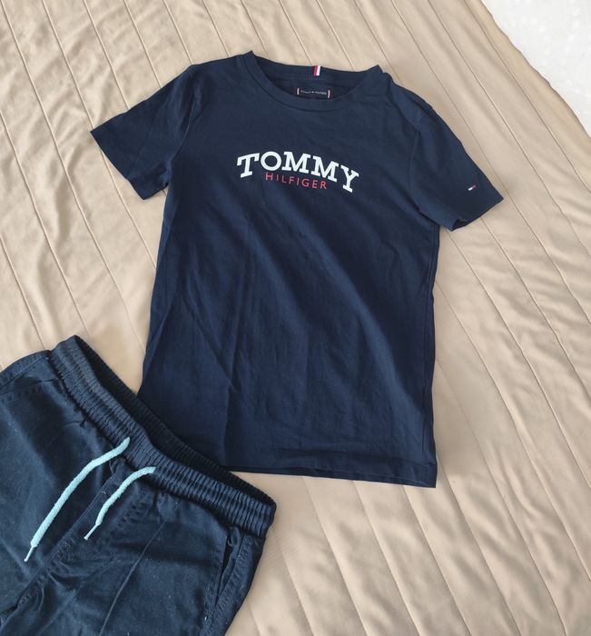 Детска тениска Tommy Hilfiger размер 140