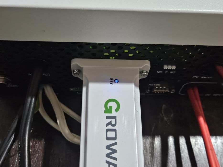 Growatt SPF 5000 ES – инвертор 5KW, 48V с WiFi-F мод