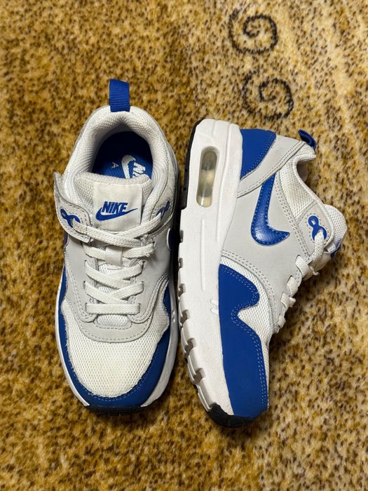 Adidași Nike originali mărimea 29,5