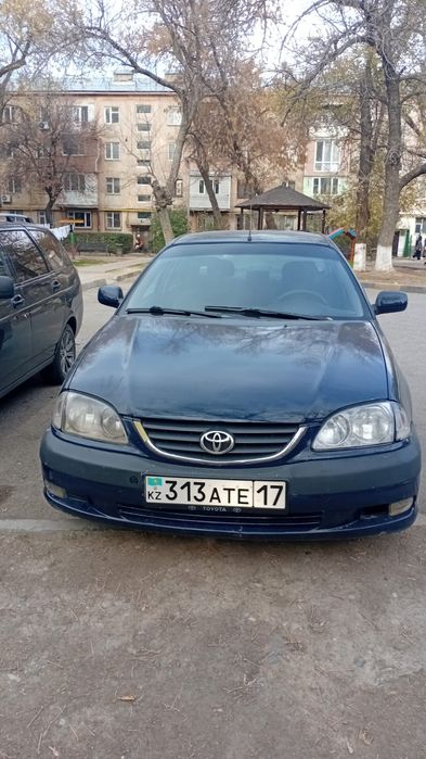 Срочно продаётся тойота авенсис