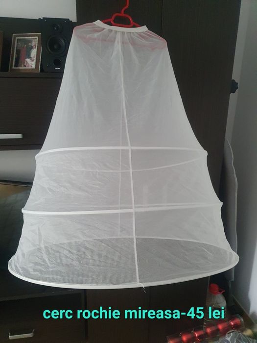 Vand rochie de mireasa
