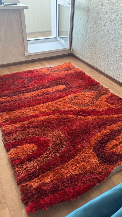 Продам ковер травка