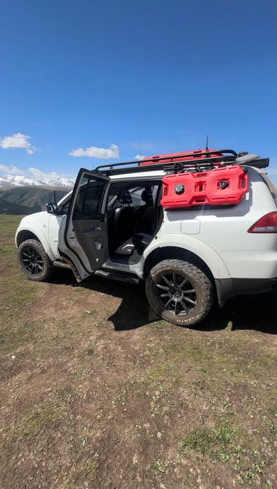 Mitsubishi Pajero Sport