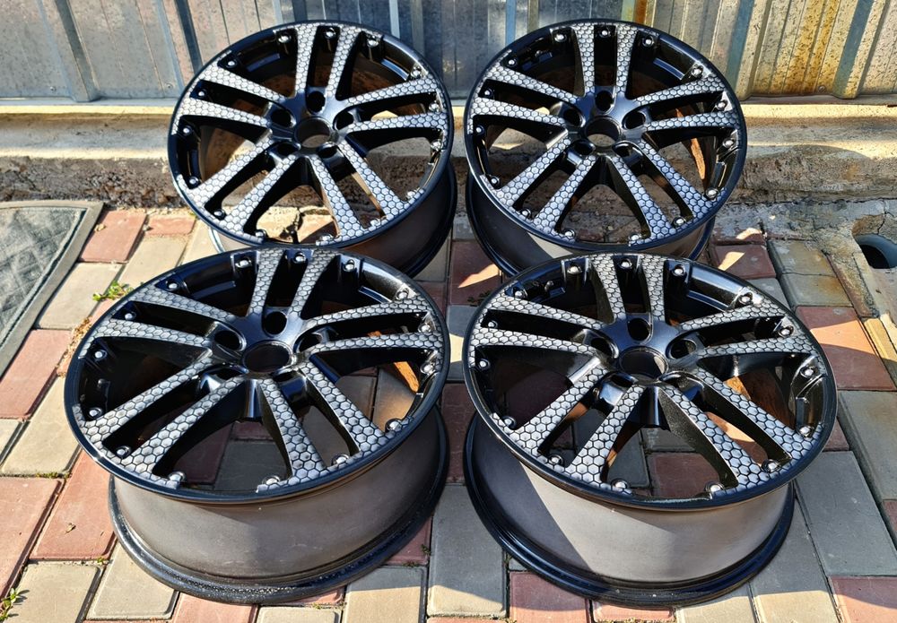Титанки R17, 5x112 комплект