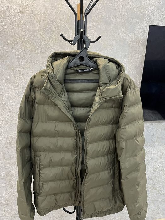 Продам куртку в отличном состояние