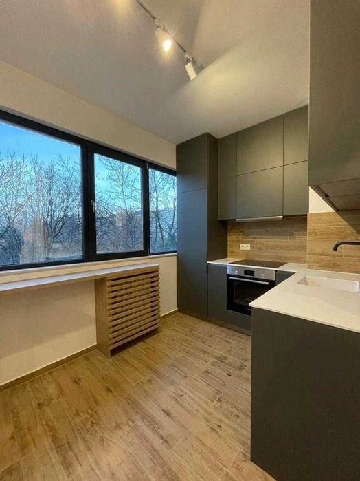 Дава се под наем Двустаен апартамент в София, Изток - 63 кв.м за 598.23 € - Снимка #2