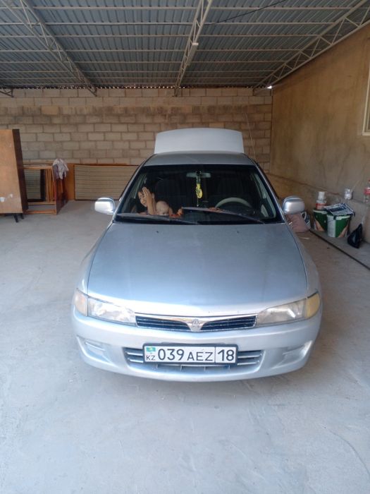 Митсубиши лансер