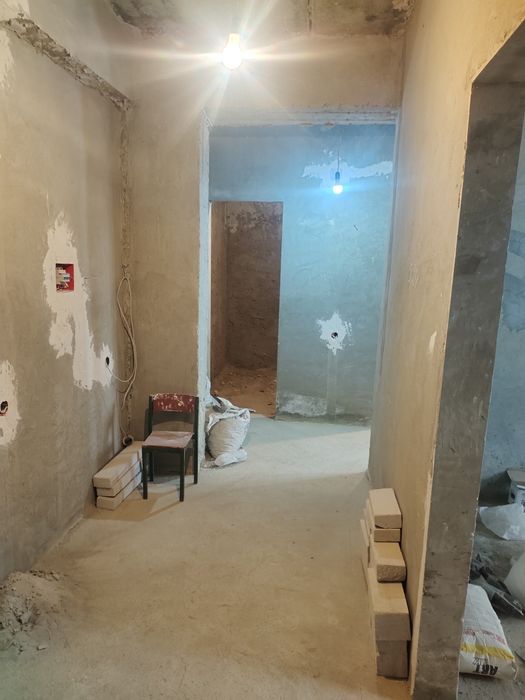 1 хонали  кадастр килинган 3 этаждан квартира сотилади