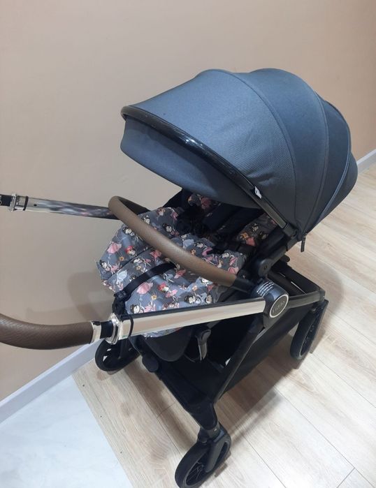 Коляска прогулочная Кидило