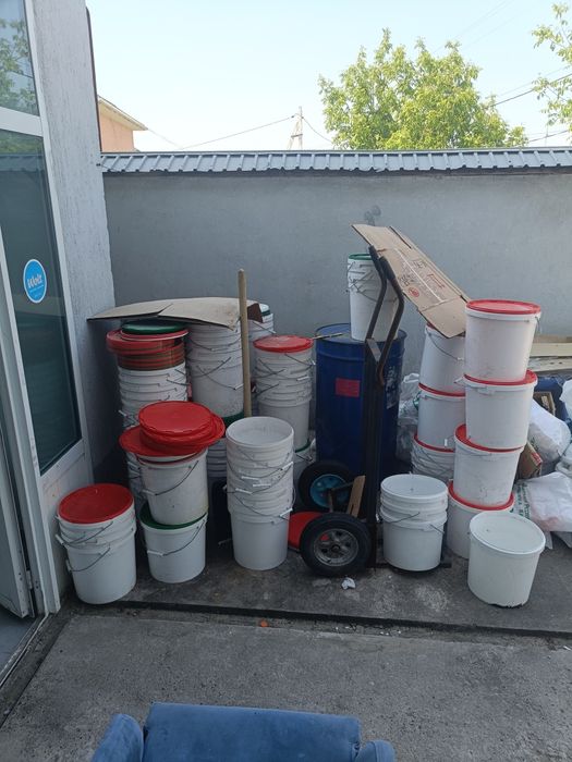 продам вёдра  , желательно самовывоз