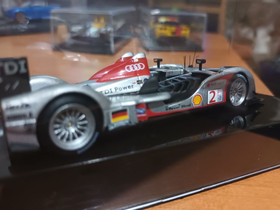 Ауди R15 и R10 мащаб 1/43