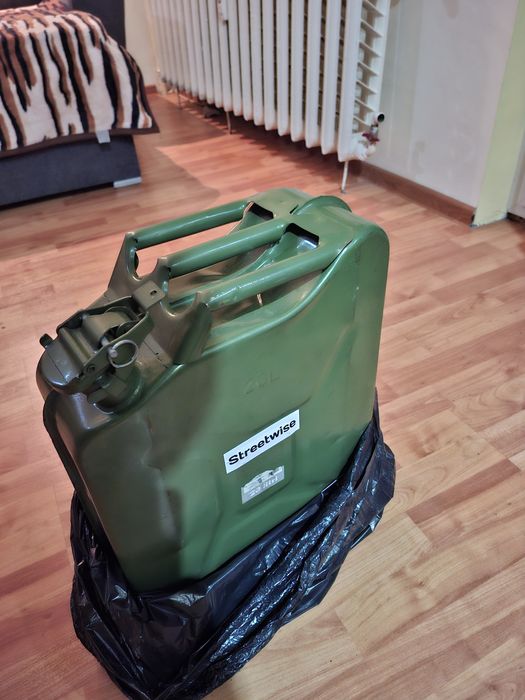 Canistra 20 L metalica Noua