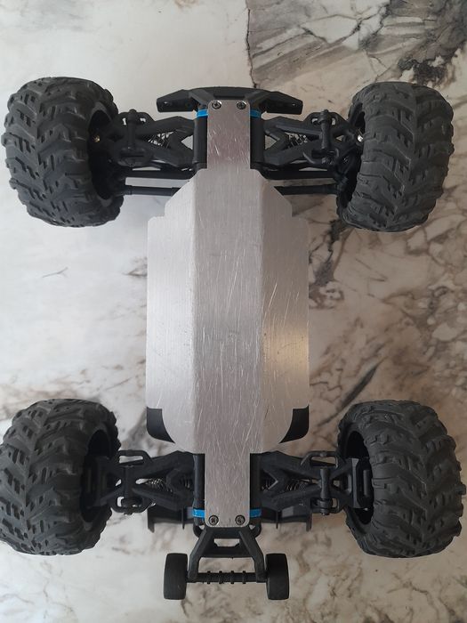 Carcasa/structura rc car/ masinuta cu telecomanda 1/16