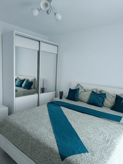 Proprietar închiriez apartament Decebal Residence