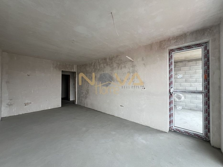 Продава се Двустаен апартамент в Варна, Кайсиева градина - 63 кв.м за 1004 €/кв.м - Снимка #2