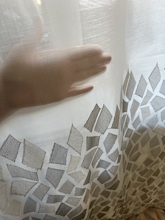 Продам комплект штор и тюль