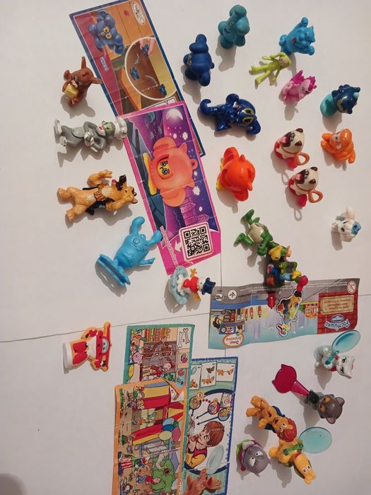 Продам фигурки из киндеров