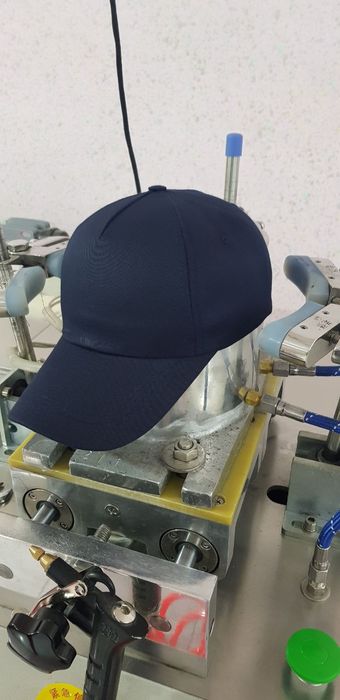 Классические кепки оптом от производителя. Доставка.