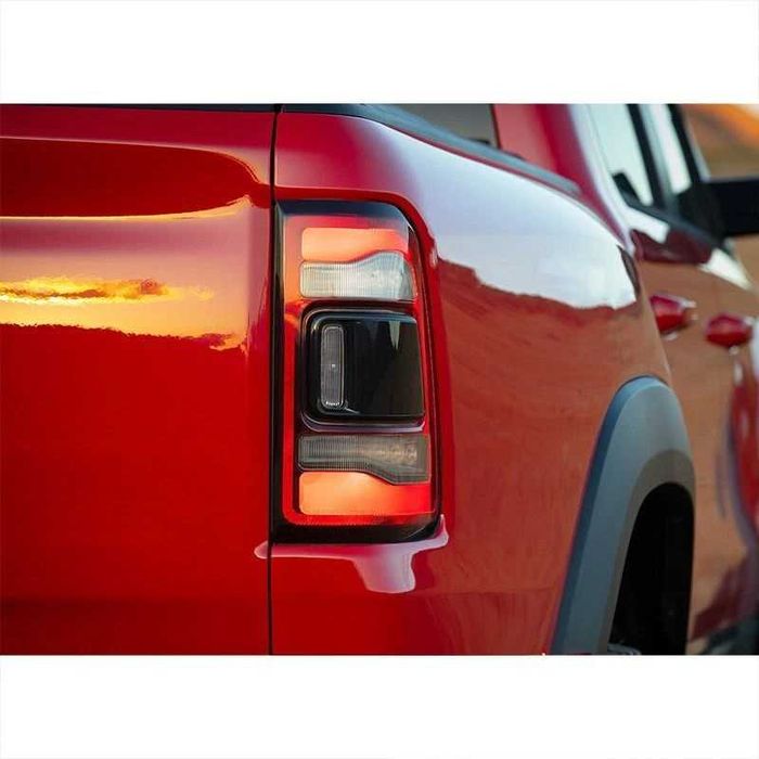 Комплект LED стопове с жълти мигачи за Dodge Ram 1500 2019-