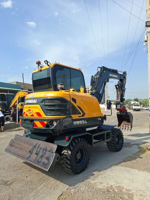 Hyundai 65  2024