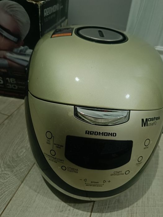 Мультиварка Redmond rmc- m150Мультиварка Redmond rmc- m150