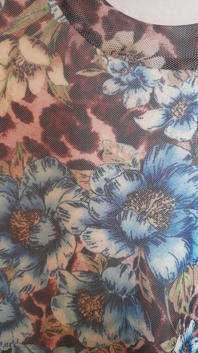 Елегантна рокля за парти