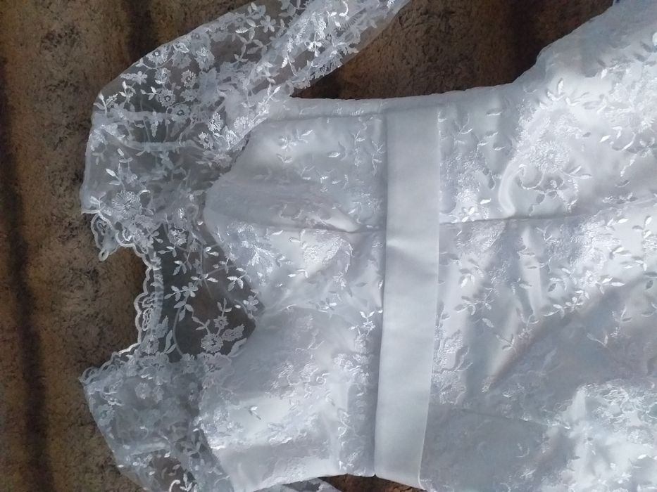 Белое свадебное платье