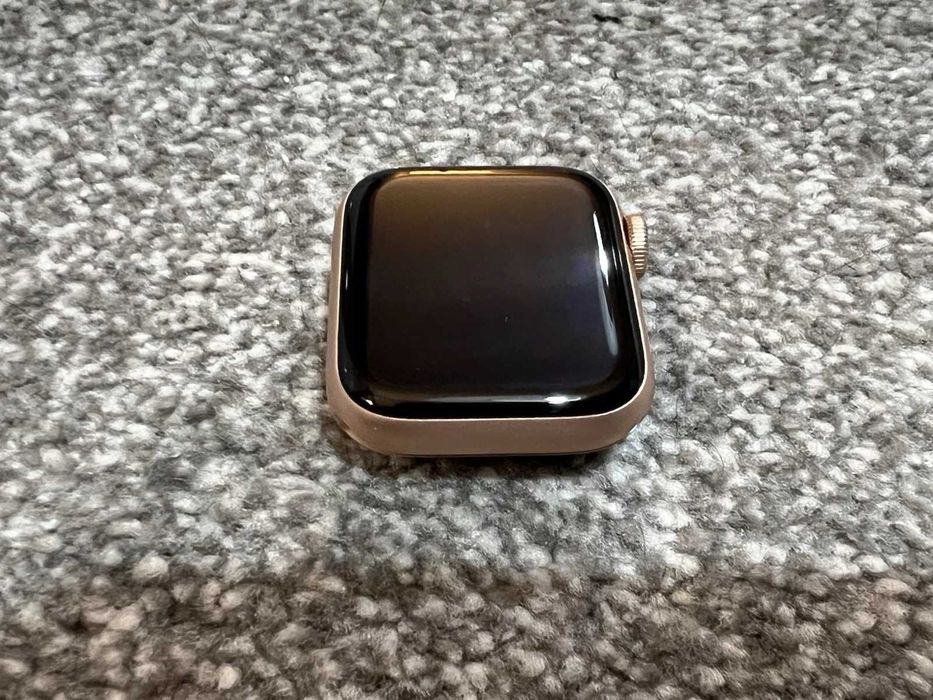 Apple Watch SE 1st Gen. 40mm Aluminium GPS Gold