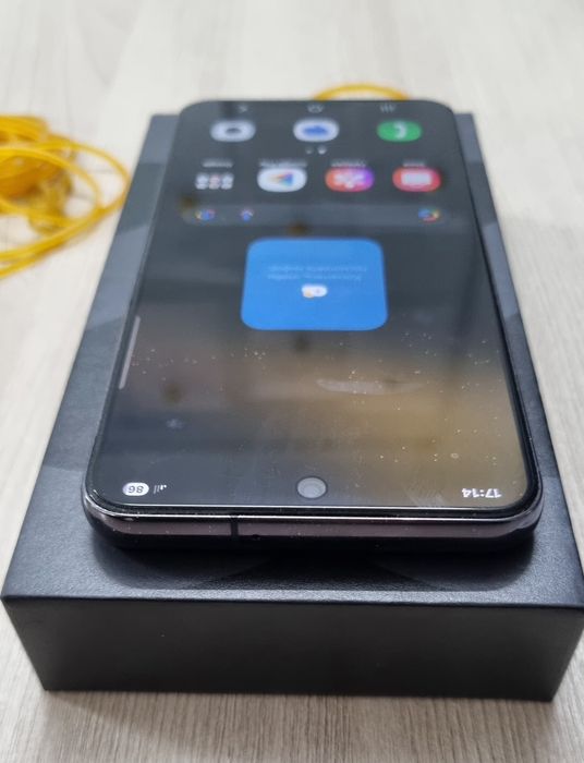 Samsung S22 сатылады