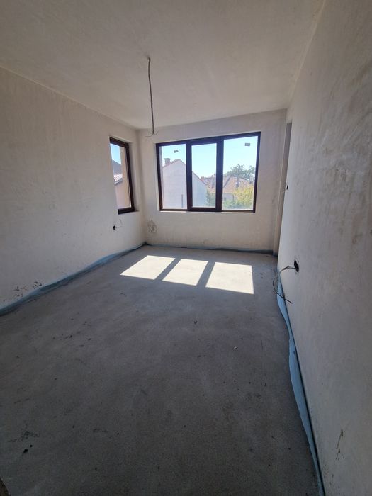 Продава се Тристаен апартамент в Свиленград - 96 кв.м за 1063 €/кв.м - Снимка #10