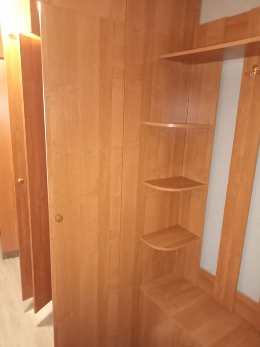 Продам прихожую в