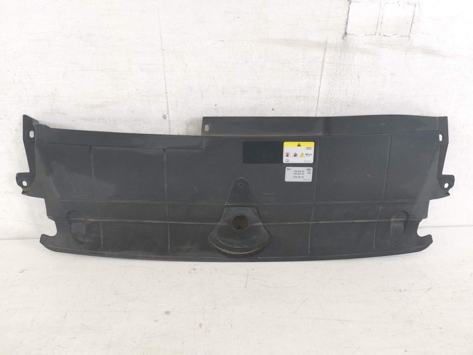 Ауди А6 Ц8 / Audi A6 C8 Оригинален теглич в добро състояние