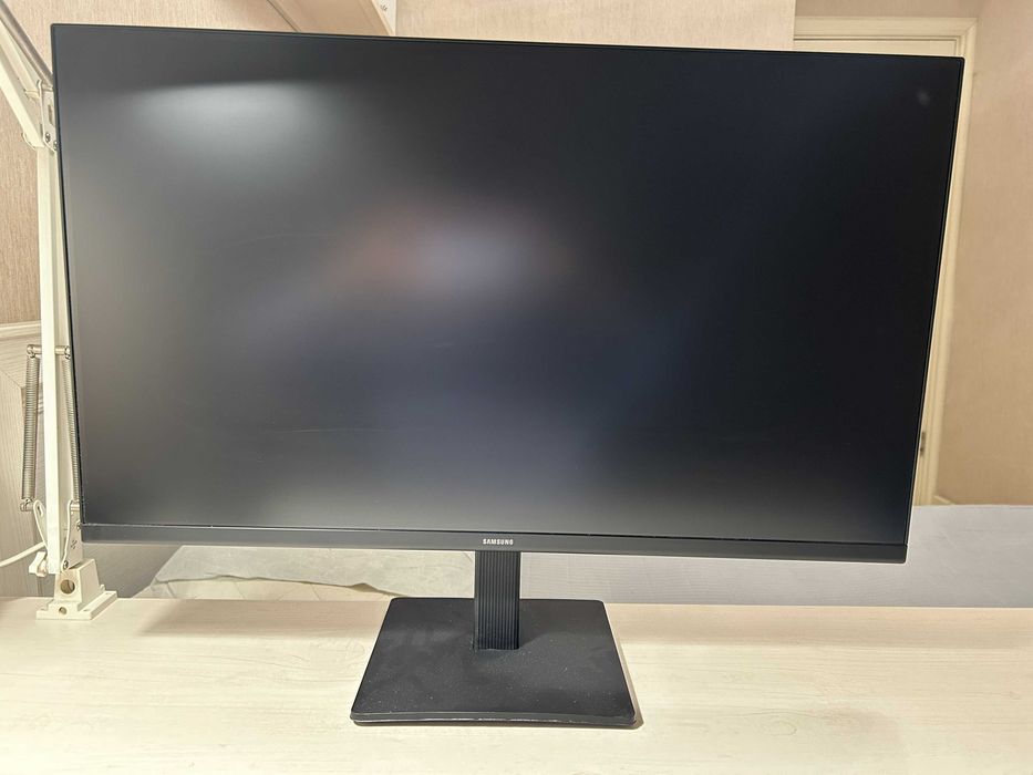 Монитор Samsung 27" S27D300GA