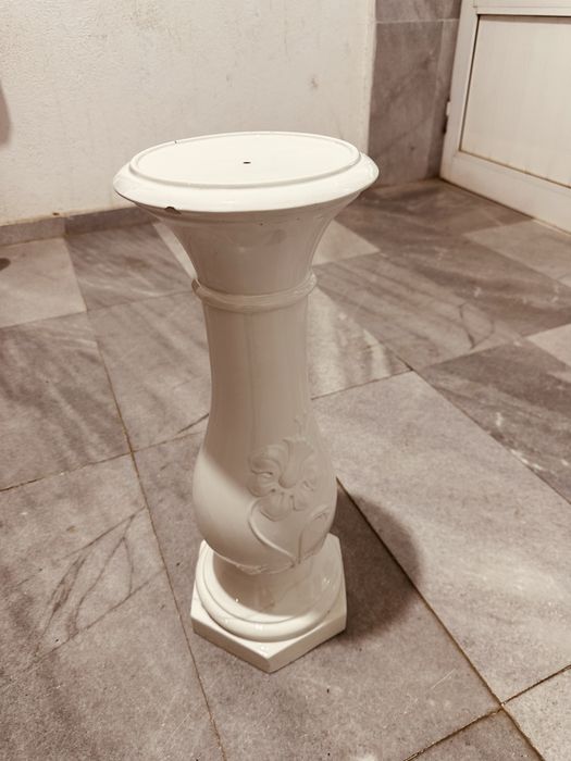 Италианска декоративна керамична поставка / постамент  от 70-те