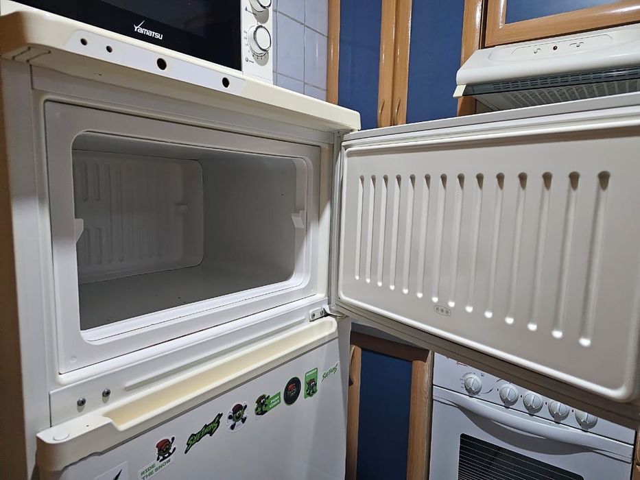 Холодильник б/у stinol