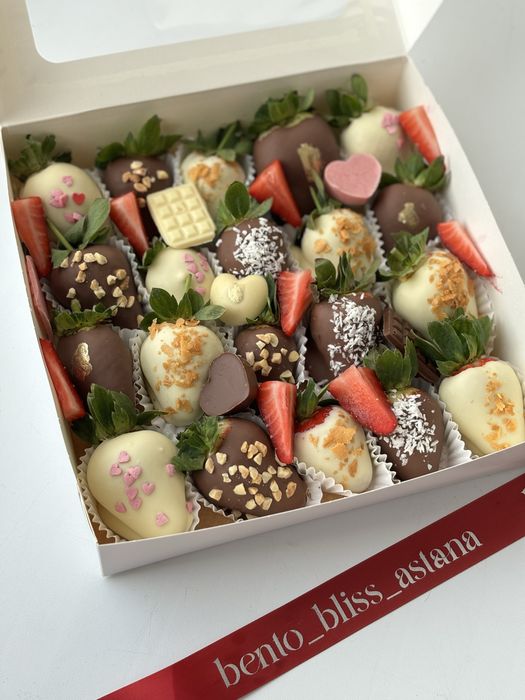 Клубника в шоколаде Астана