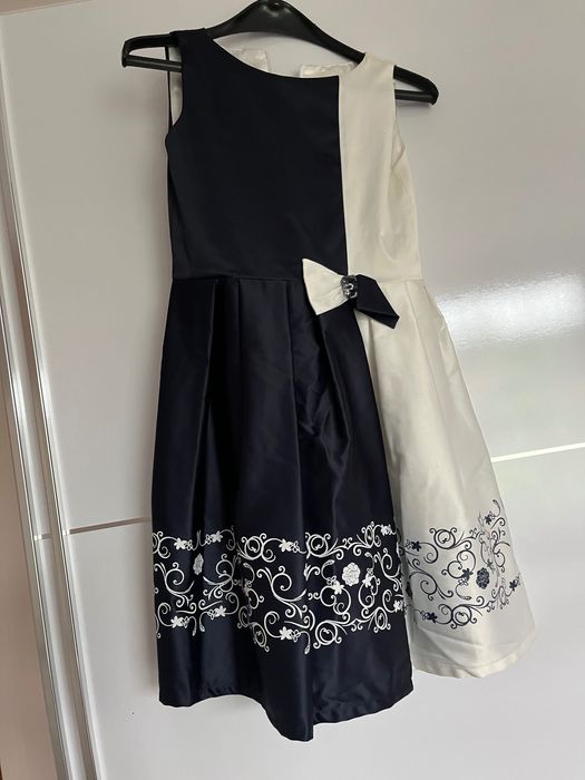 Продавам ДЕТСКИ ДРЕШКИ  за деца от 9 до 14 годишна възраст