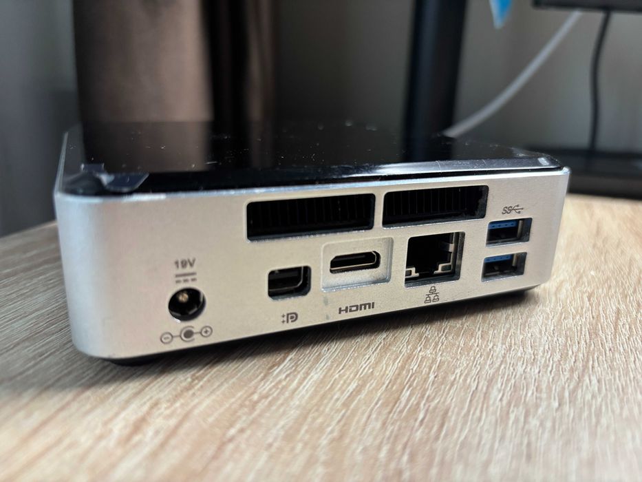 Mini PC Intel NUC D54250WYK - i5, 6GB RAM, 120GB SSD