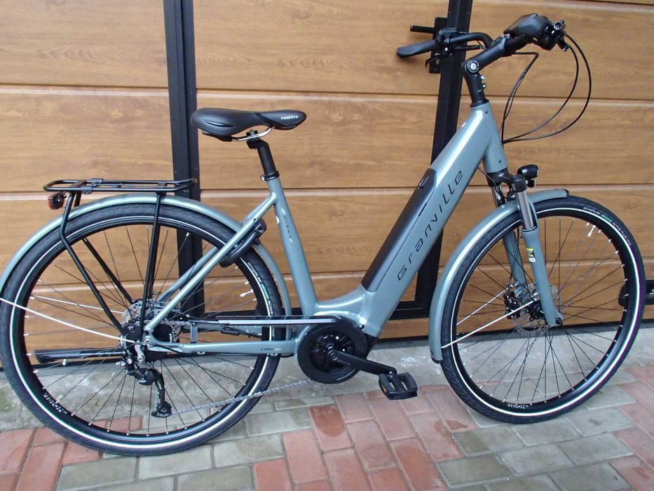 Bicicleta Electrica Bosch Smart Kiox - Nou-Echipata Complet