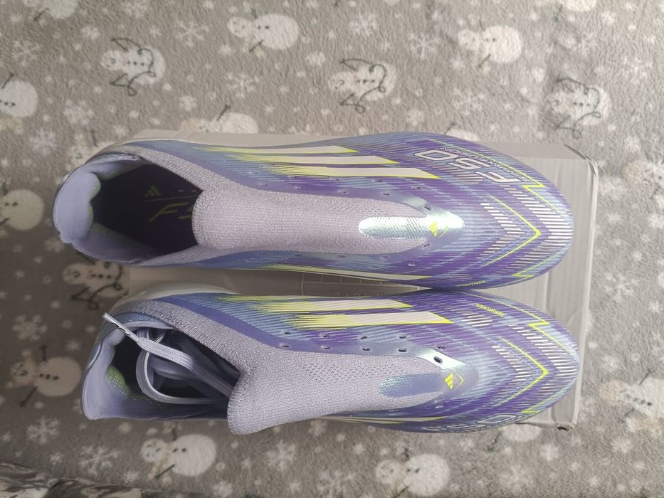 Бутсы футбольные