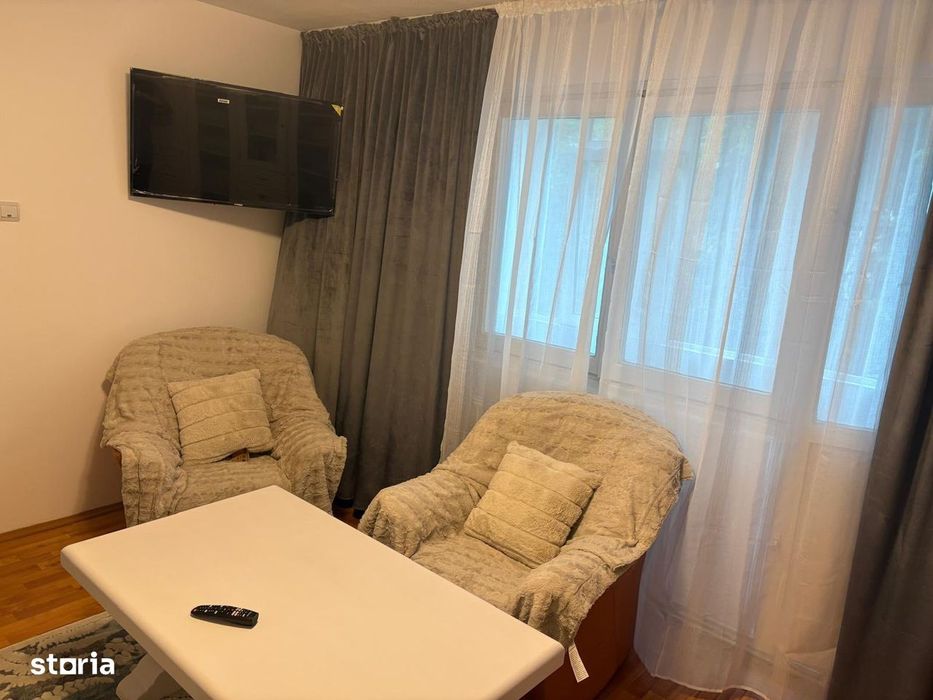 De vanzare apartament cu 3 camere, complet mobilat și utilat