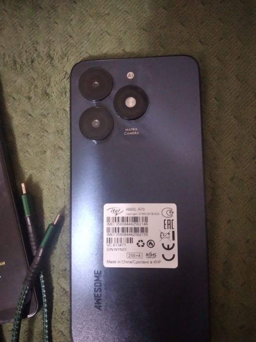 Телефон продам в хорошем состоянии 256г