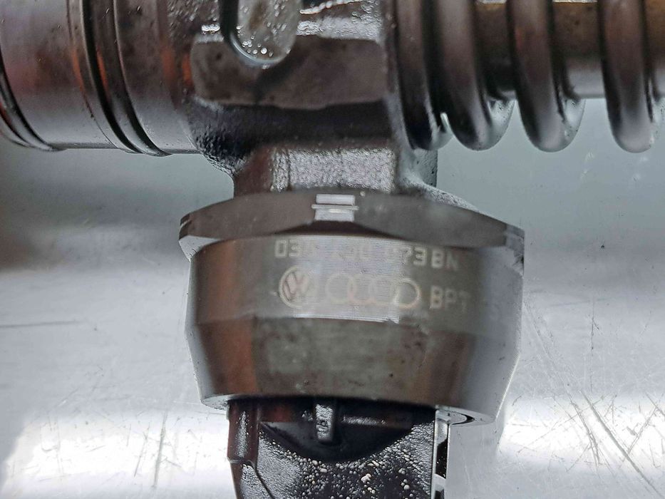 Injector  Skoda Octavia 2 (1Z3) [Fabr 2004-2013] 03813003BN 1.9  TDI B